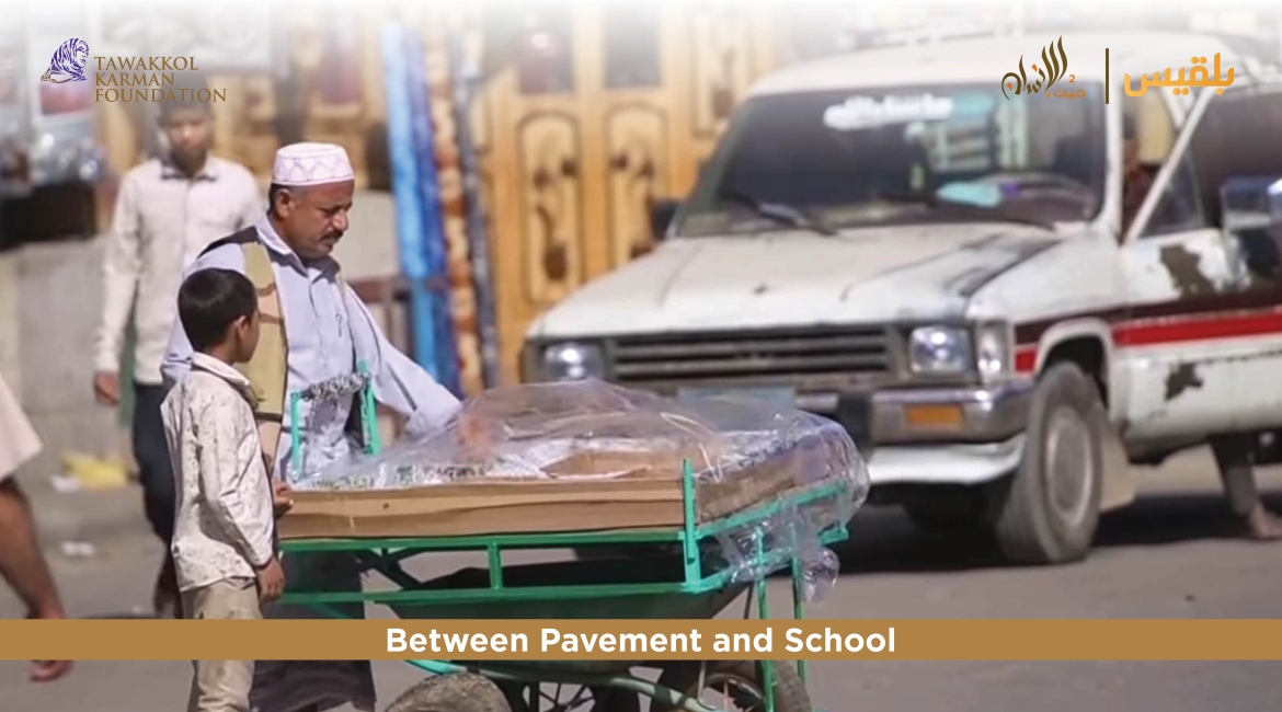 Tawakkol Karman Foundation provides shop for displaced teacher in Taiz